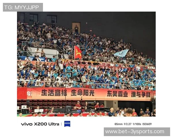 畅享业余足球免费直播带你领略精彩赛事瞬间与球场激情